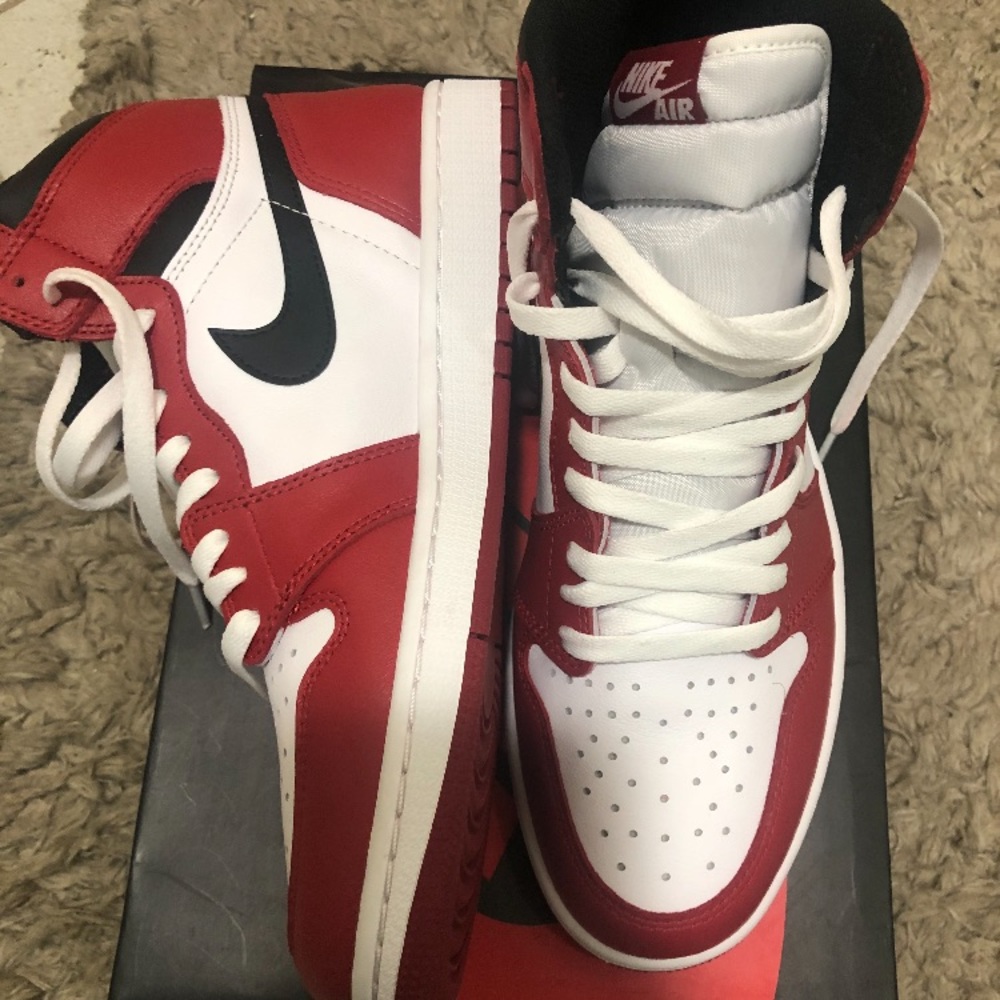 Air Jordan Chicago 1s Retro 2015 Size 12